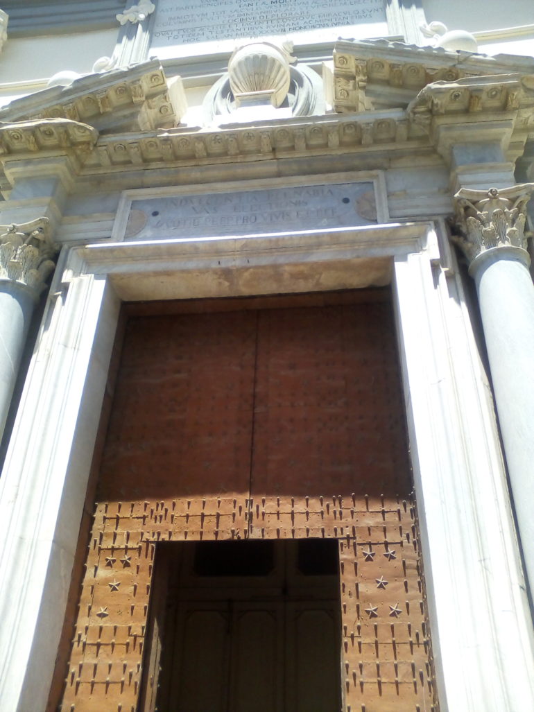 Portale d'ingresso del Santuario di San Gaetano di Thiene.