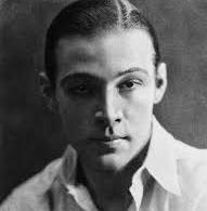 L'attore Rodolfo Valentino