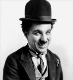 L'attore ,regista e produttore Charlie Chaplin