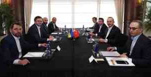Il tavolo diplomatico ad Antalya Lavrov-Kuleba.